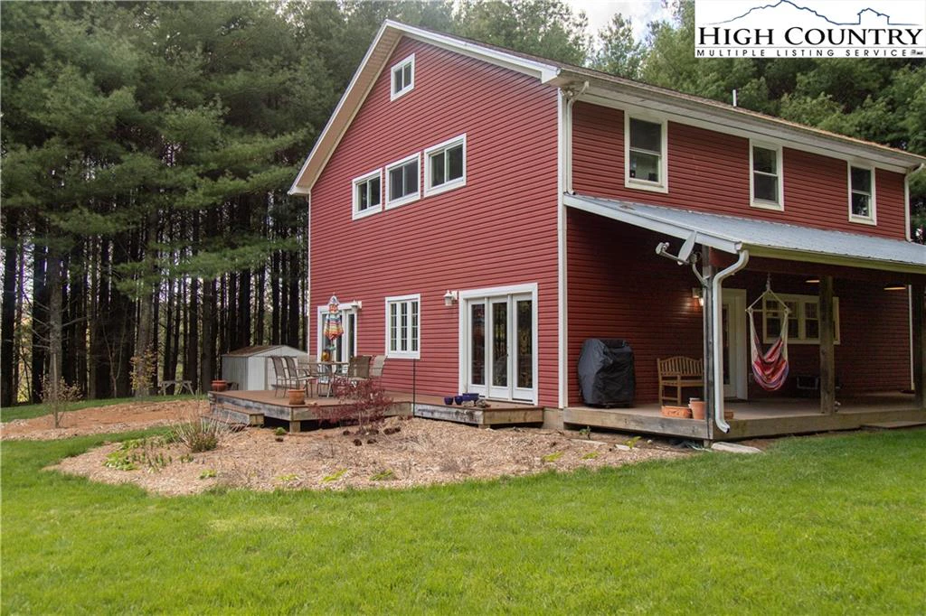 Image number 15 for the current listing