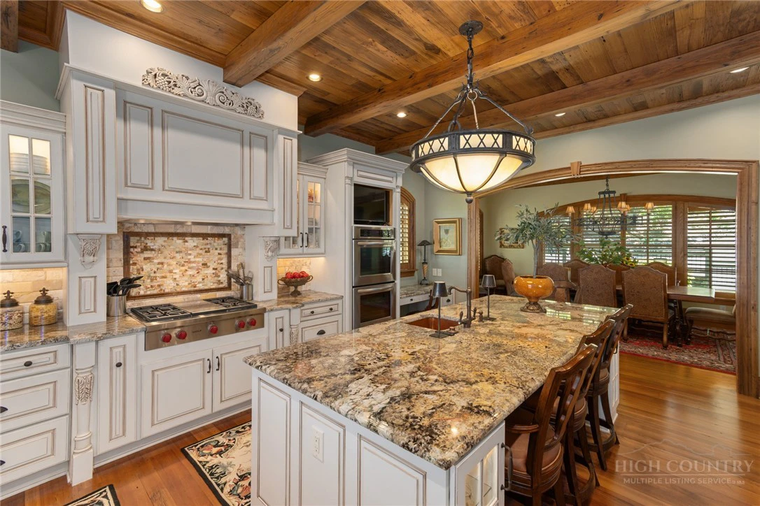 Image number 5 for the current listing