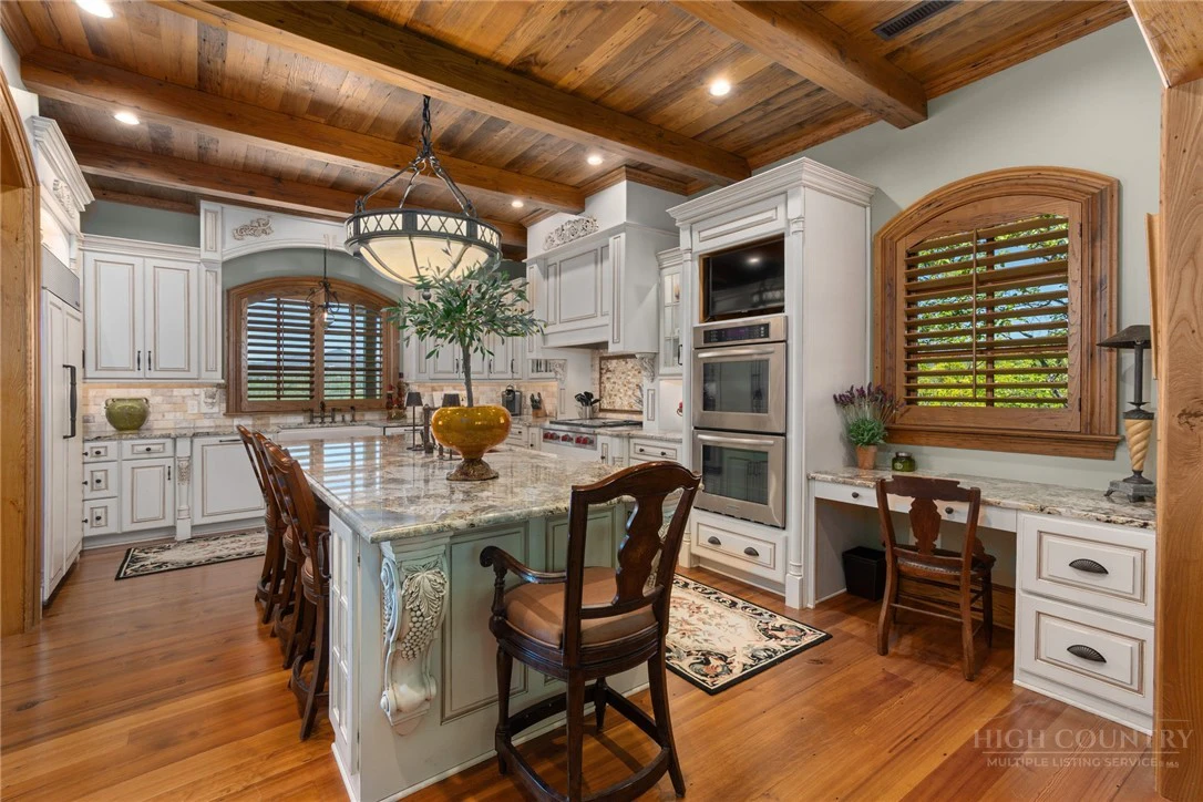 Image number 7 for the current listing