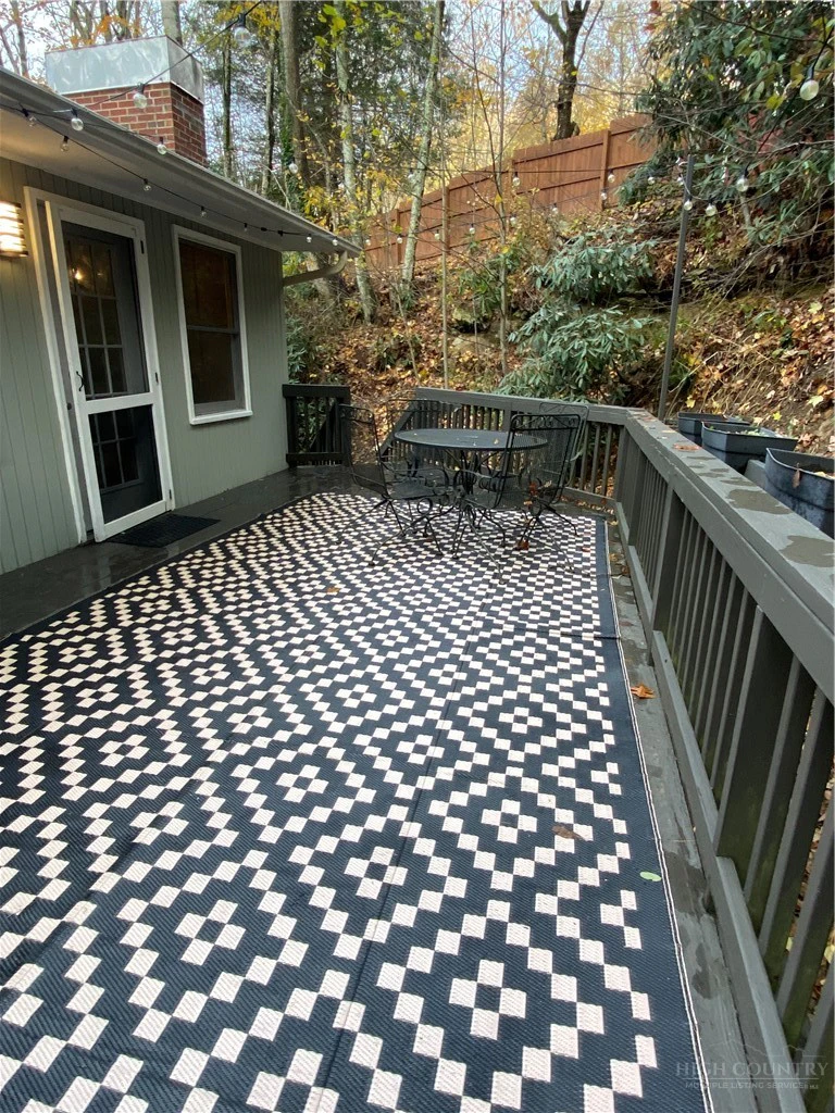 Image number 10 for the current listing