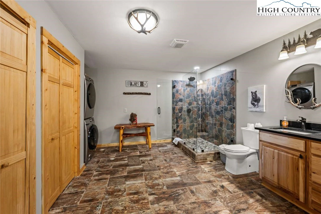 Image number 6 for the current listing