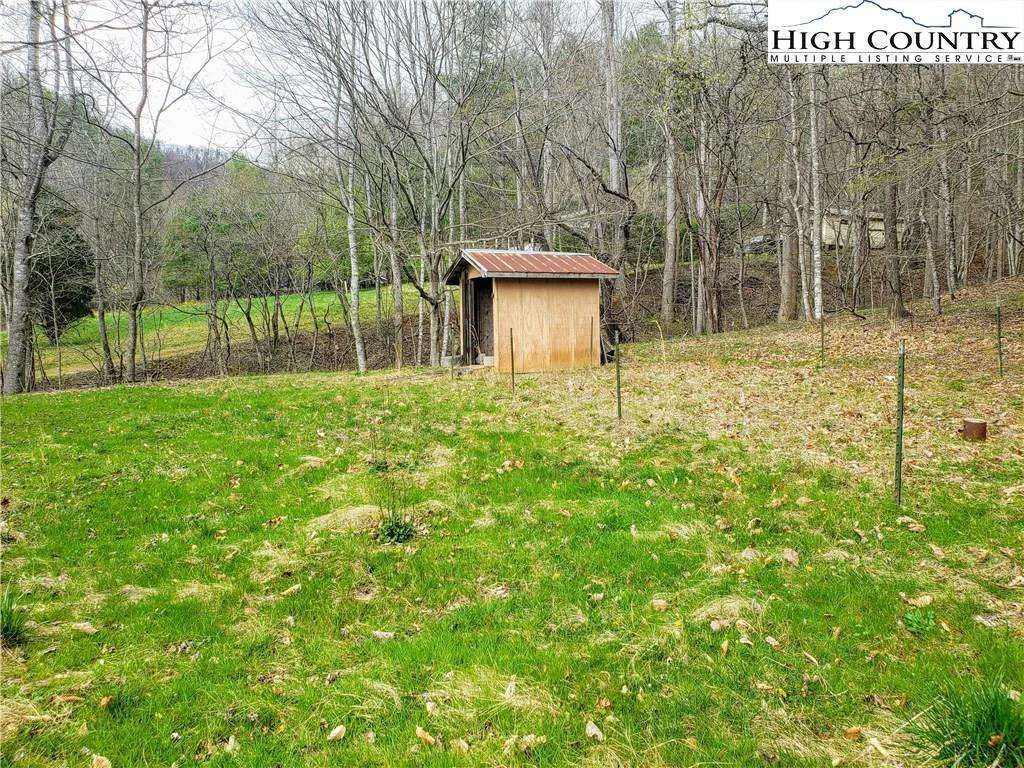 Image number 18 for the current listing