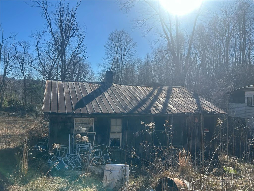 Image number 13 for the current listing