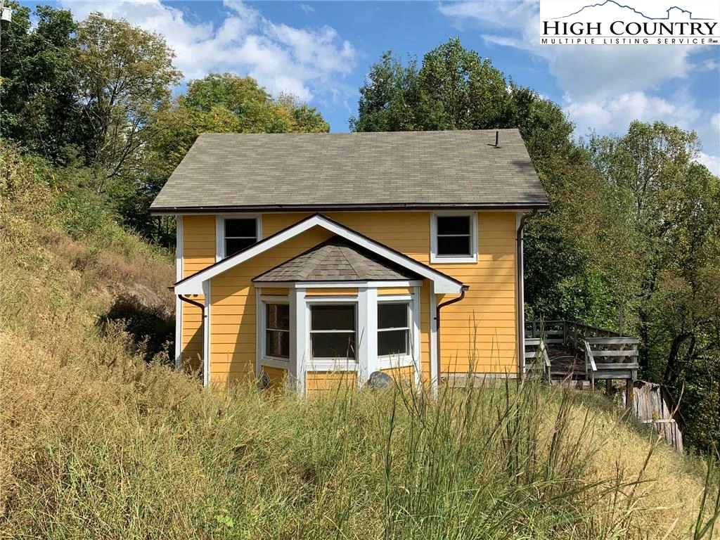 Image number 3 for the current listing