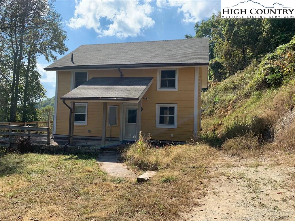 Image number 17 for the current listing