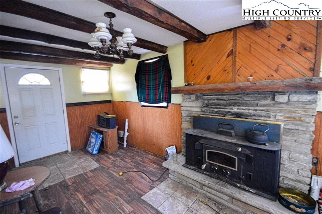 Image number 7 for the current listing