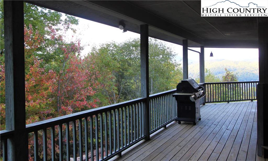 Image number 12 for the current listing