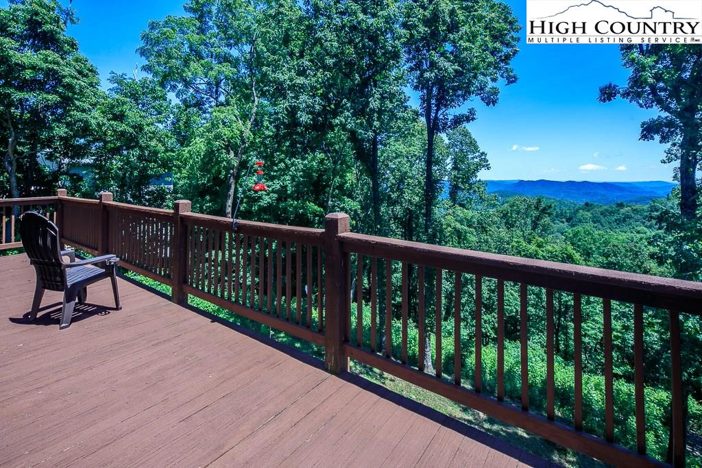 Image number 1 for the current listing