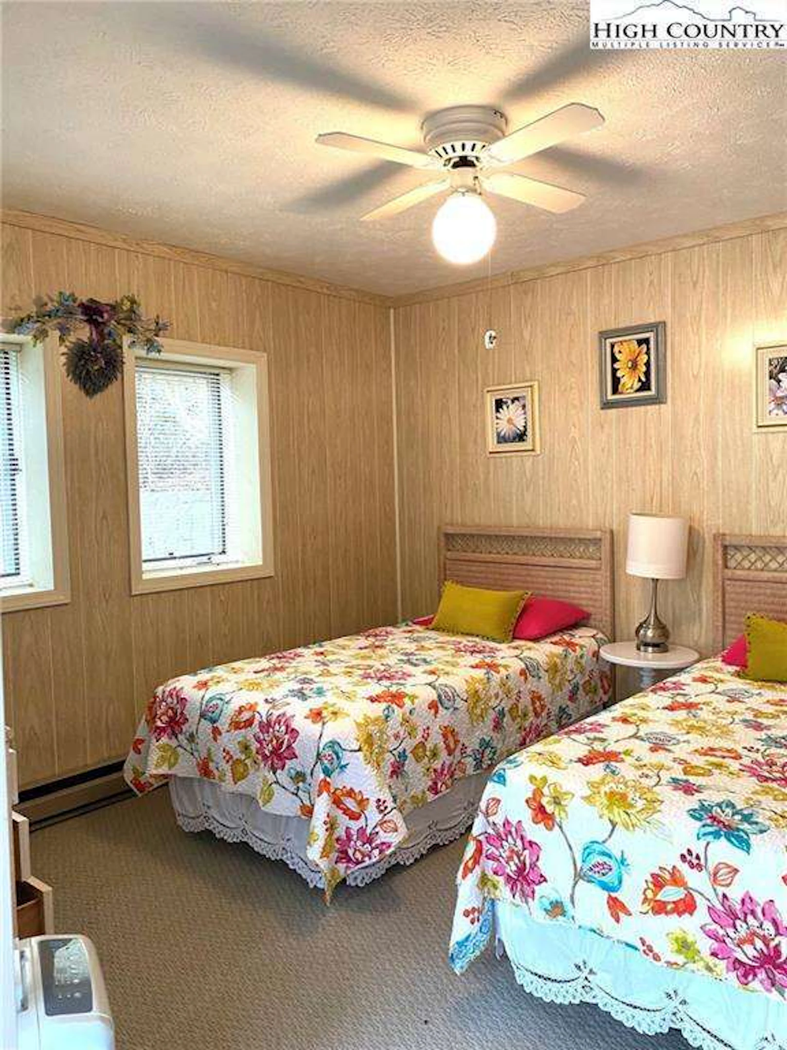 Image number 11 for the current listing