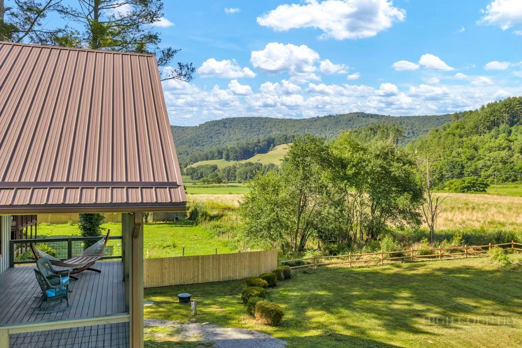 Image number 10 for the current listing