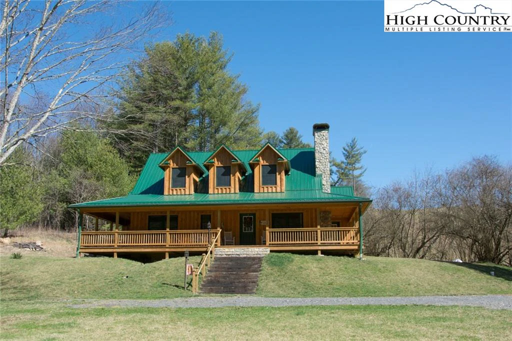 Image number 1 for the current listing