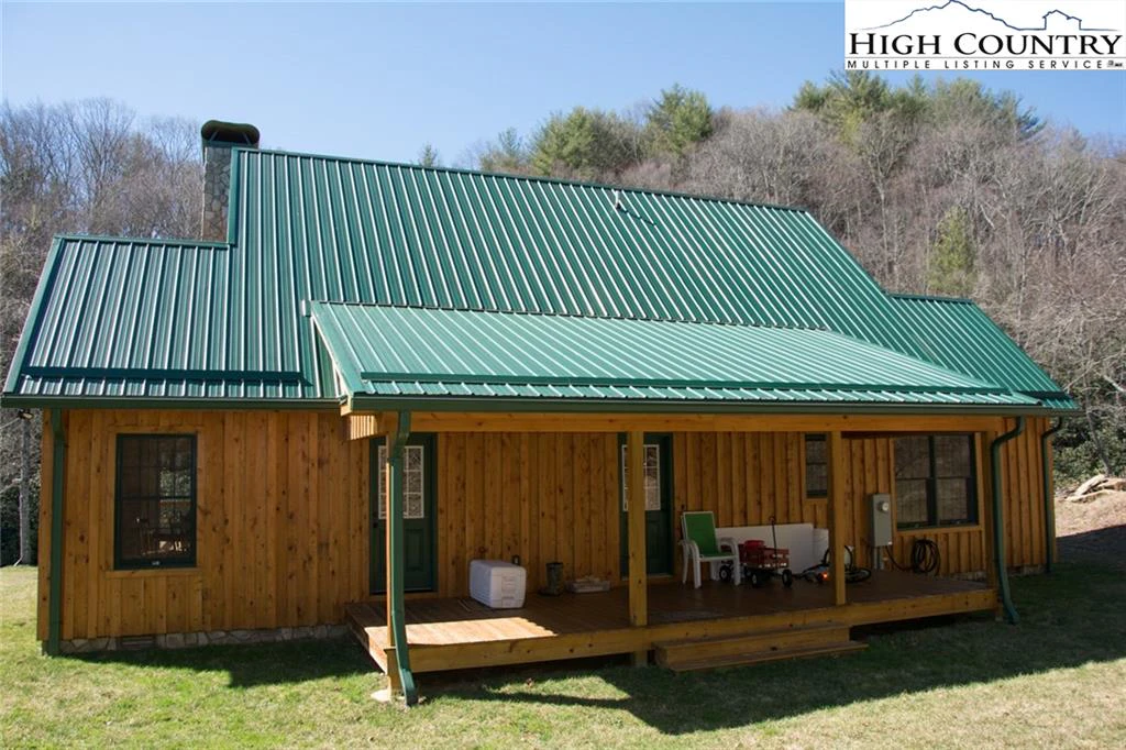 Image number 14 for the current listing