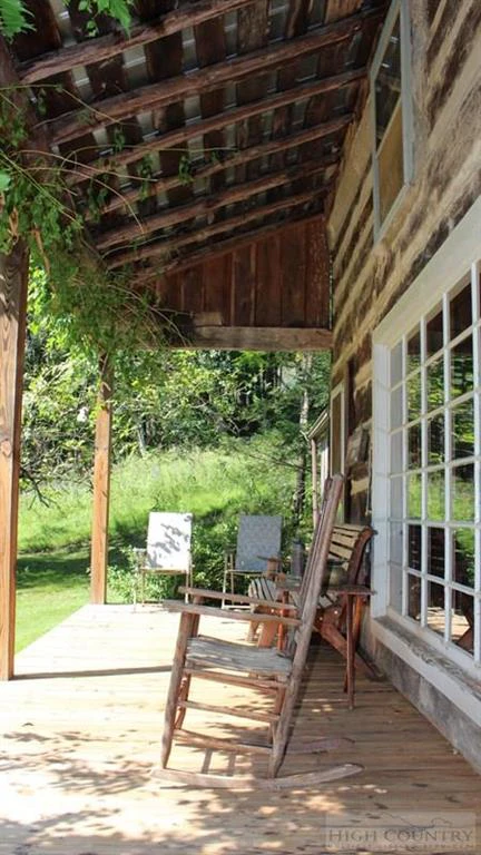 Image number 22 for the current listing