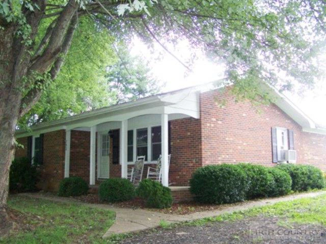 Image number 3 for the current listing