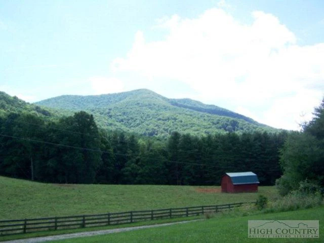 Image number 4 for the current listing