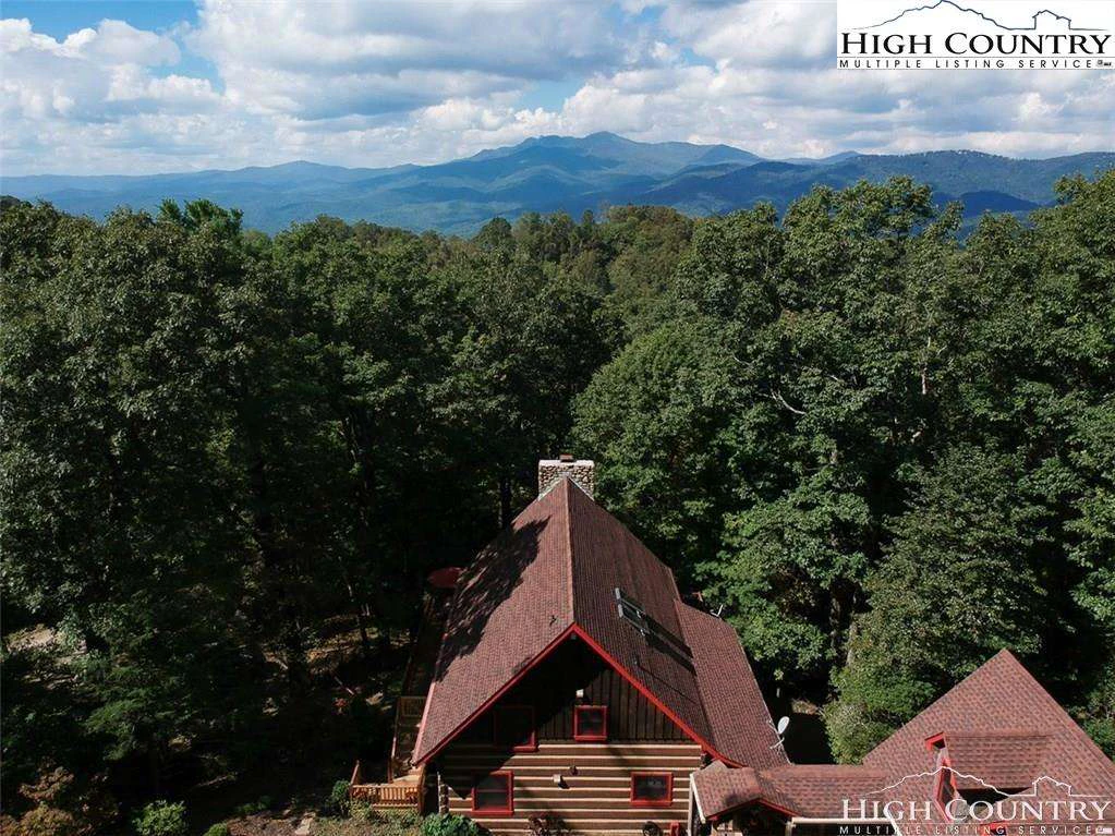 Image number 1 for the current listing