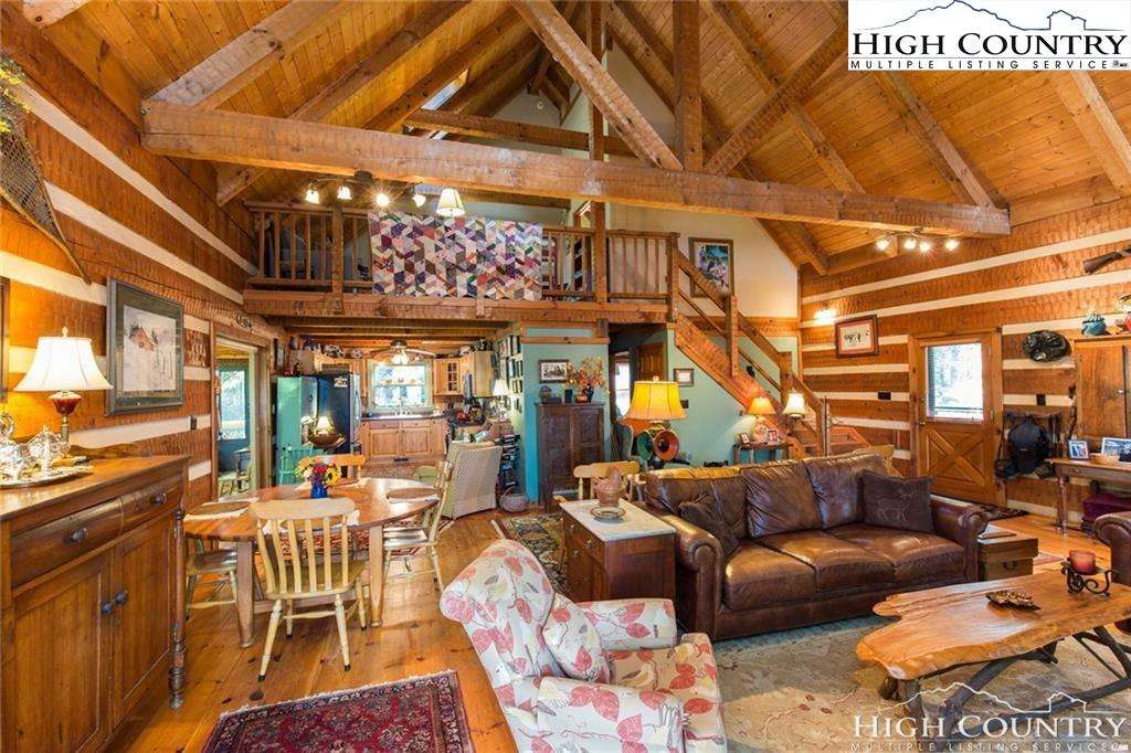 Image number 7 for the current listing