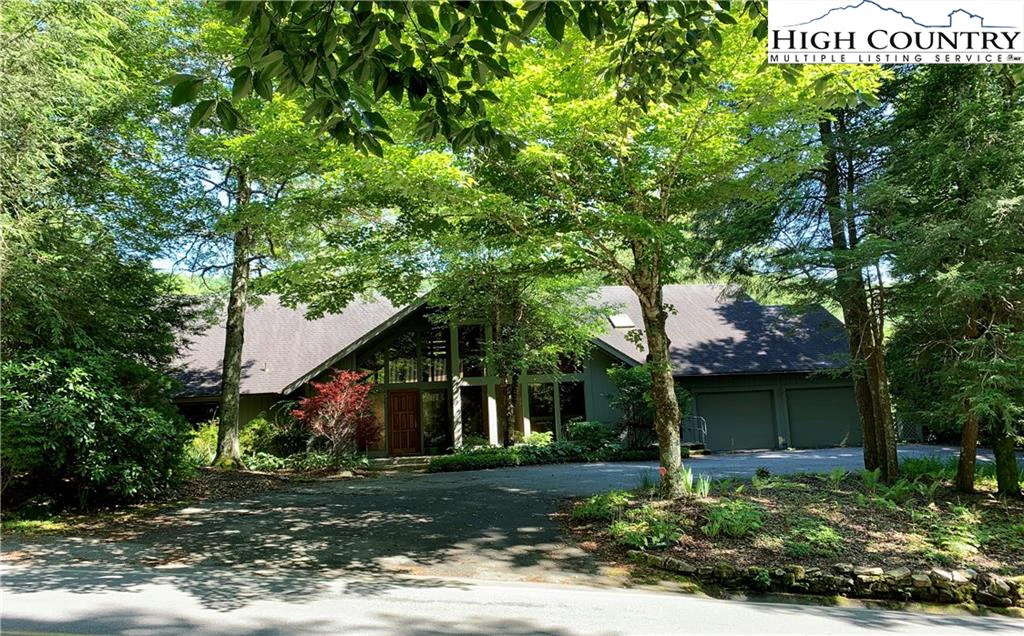 Image number 13 for the current listing