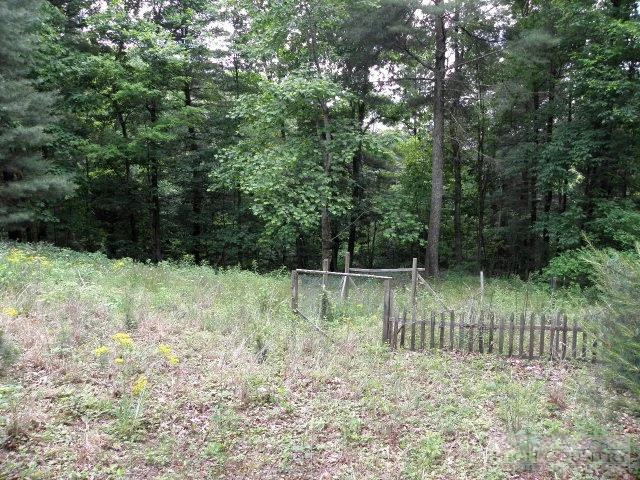 Image number 18 for the current listing