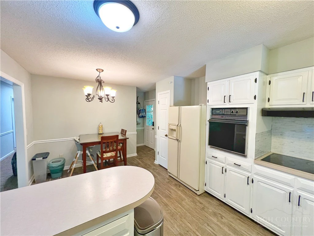 Image number 6 for the current listing