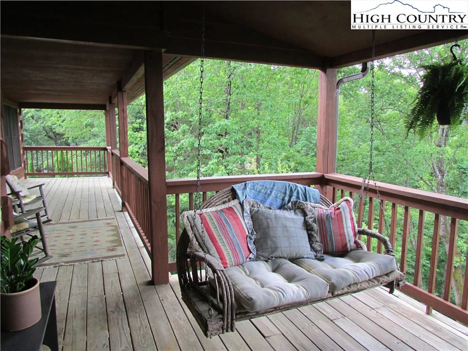Image number 19 for the current listing