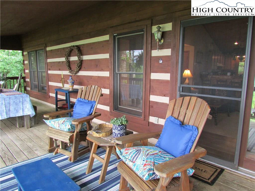 Image number 2 for the current listing
