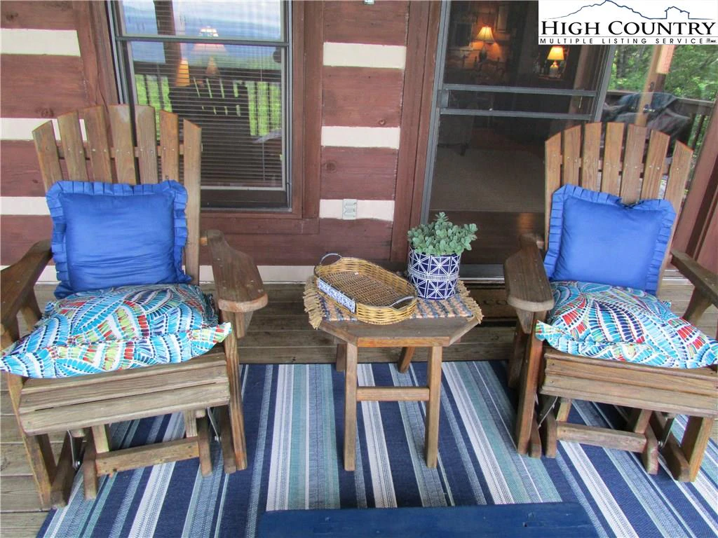Image number 16 for the current listing