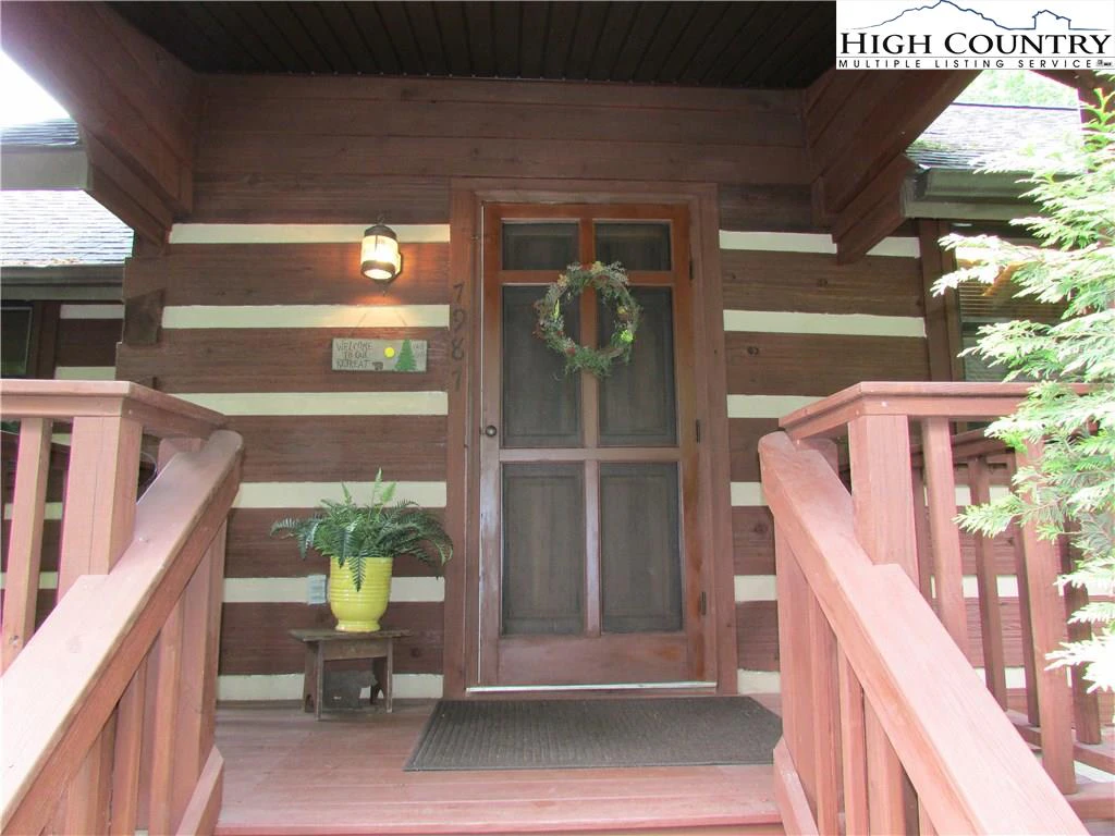 Image number 3 for the current listing