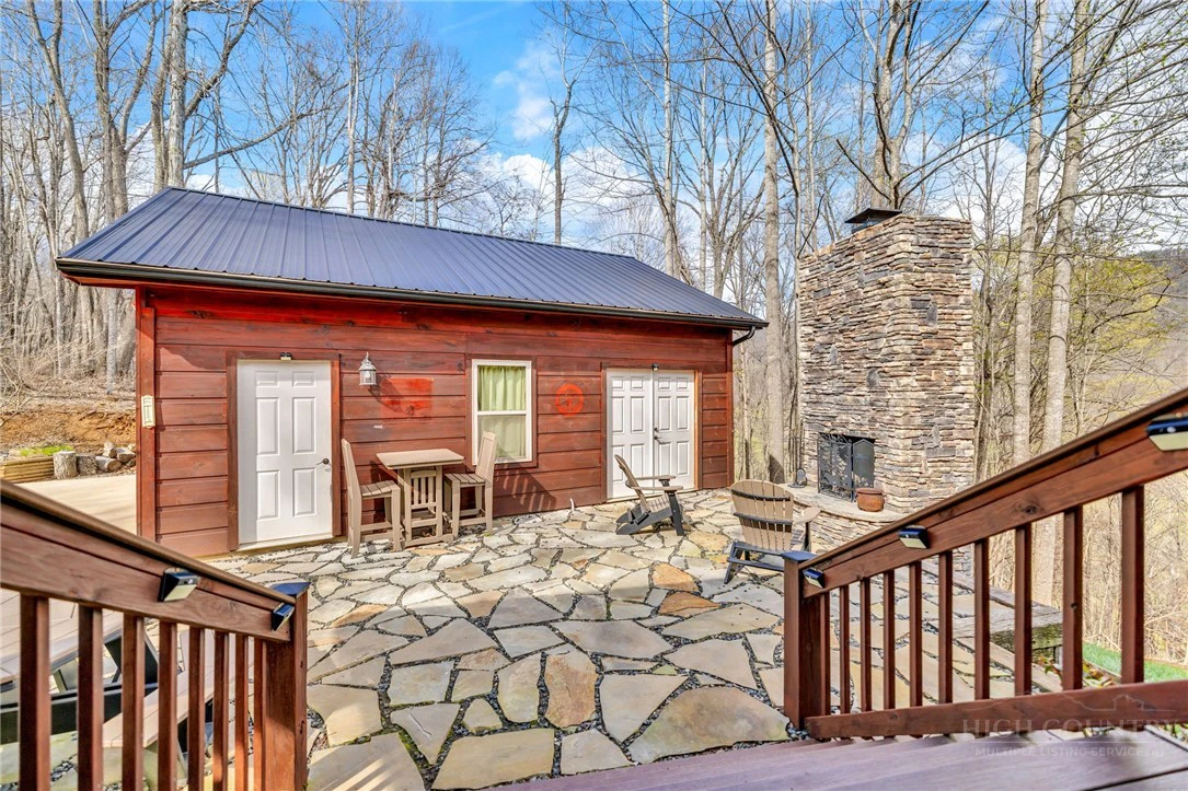 Image number 20 for the current listing