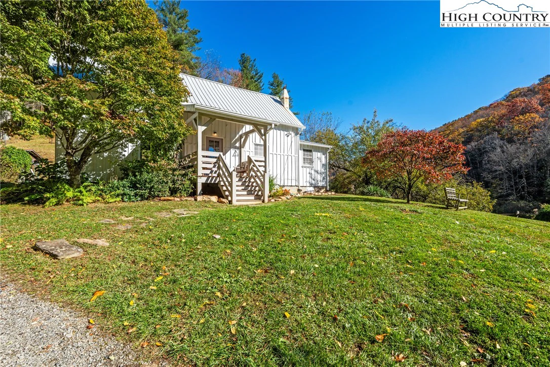 Image number 22 for the current listing