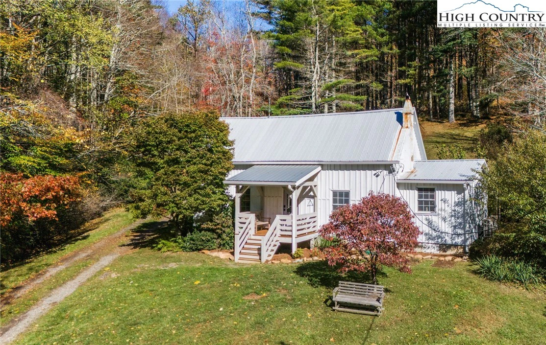 Image number 16 for the current listing