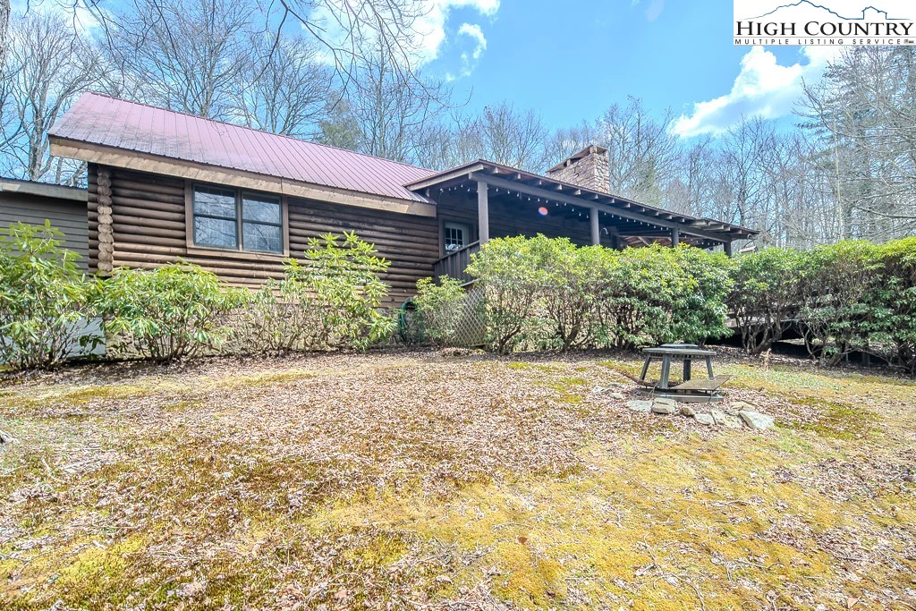 Image number 13 for the current listing
