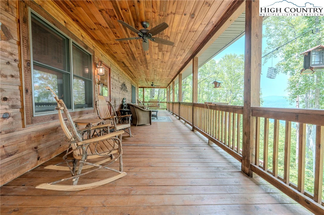 Image number 9 for the current listing
