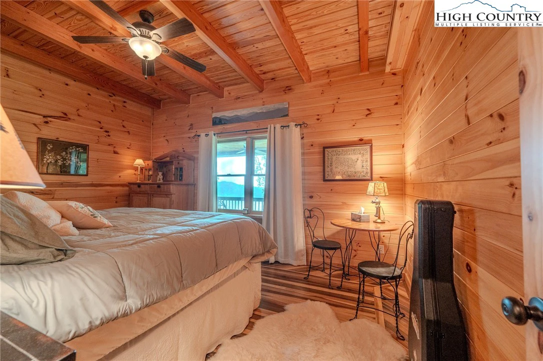 Image number 6 for the current listing