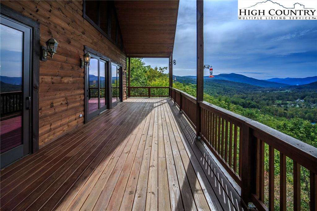 Image number 13 for the current listing