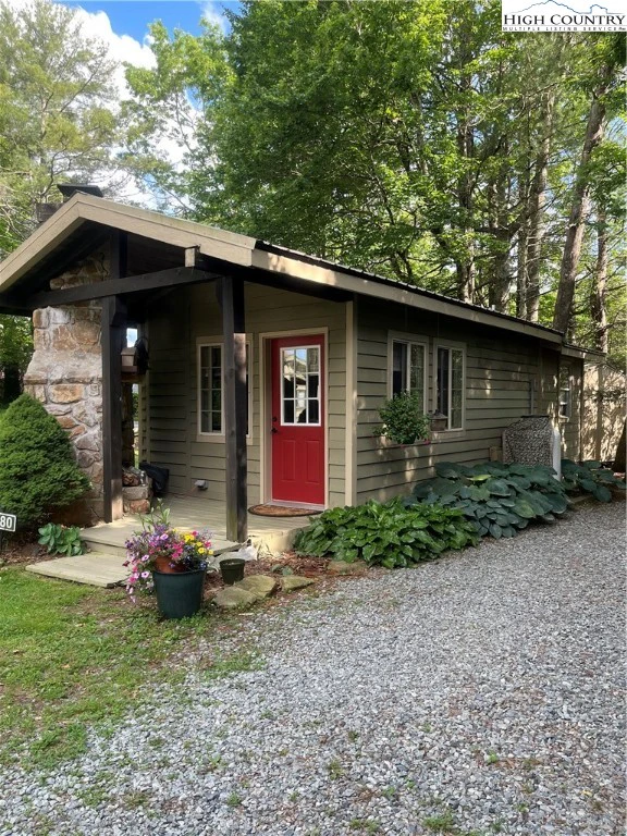 Image number 1 for the current listing