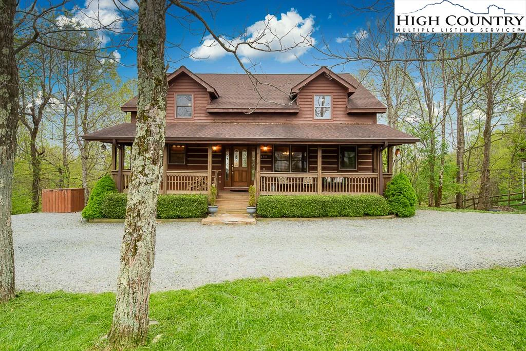 Image number 1 for the current listing