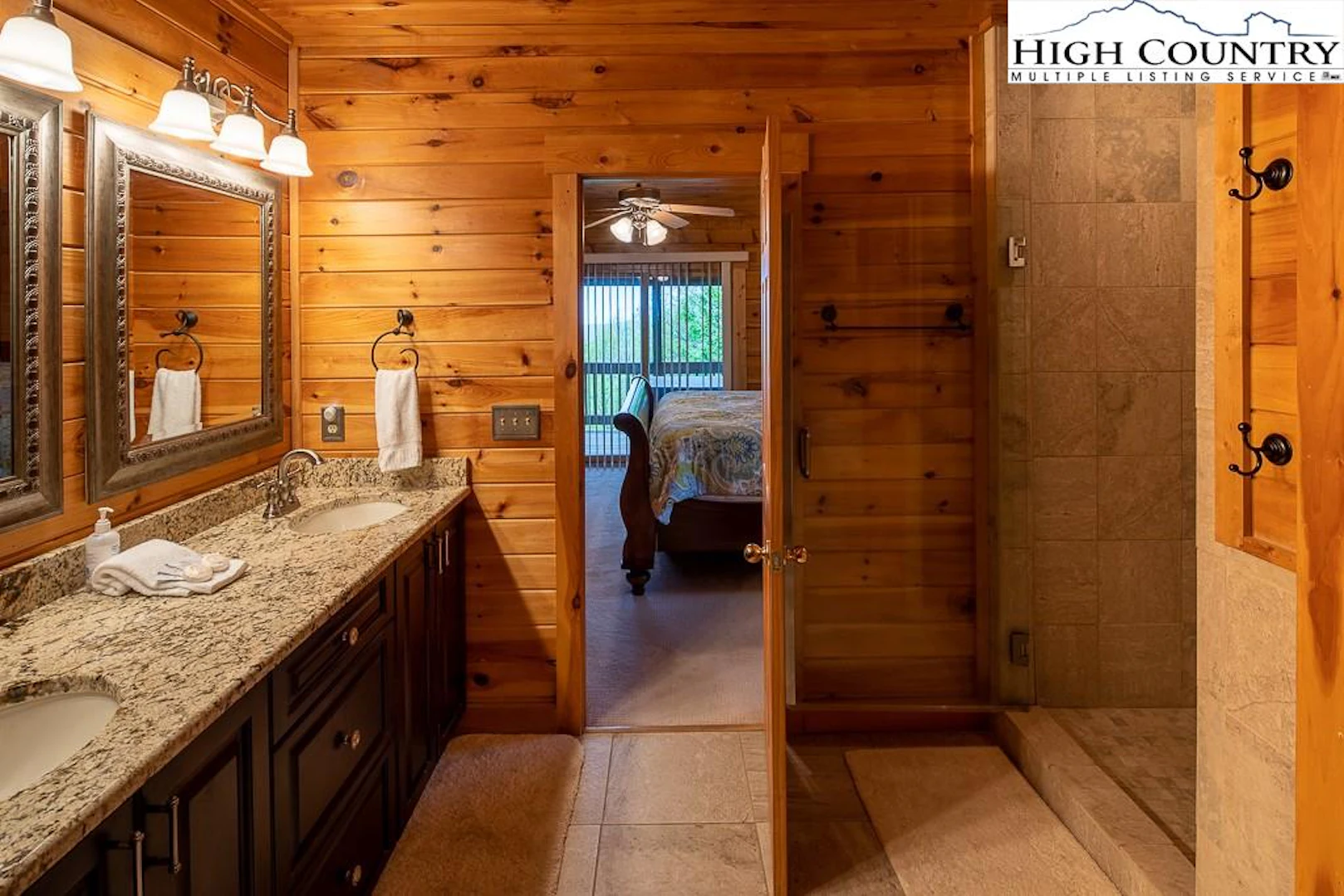 Image number 2 for the current listing