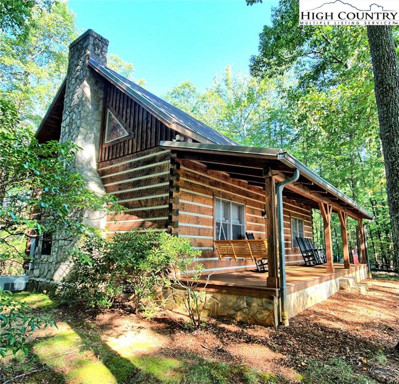 Image number 1 for the current listing