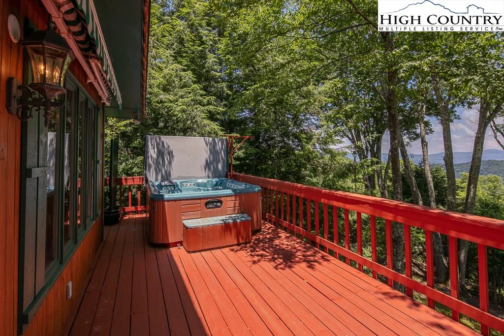 Image number 21 for the current listing