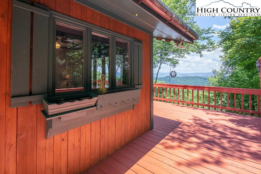 Image number 9 for the current listing