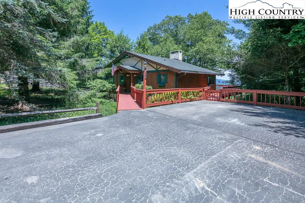 Image number 15 for the current listing
