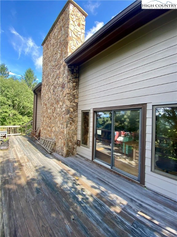 Image number 2 for the current listing