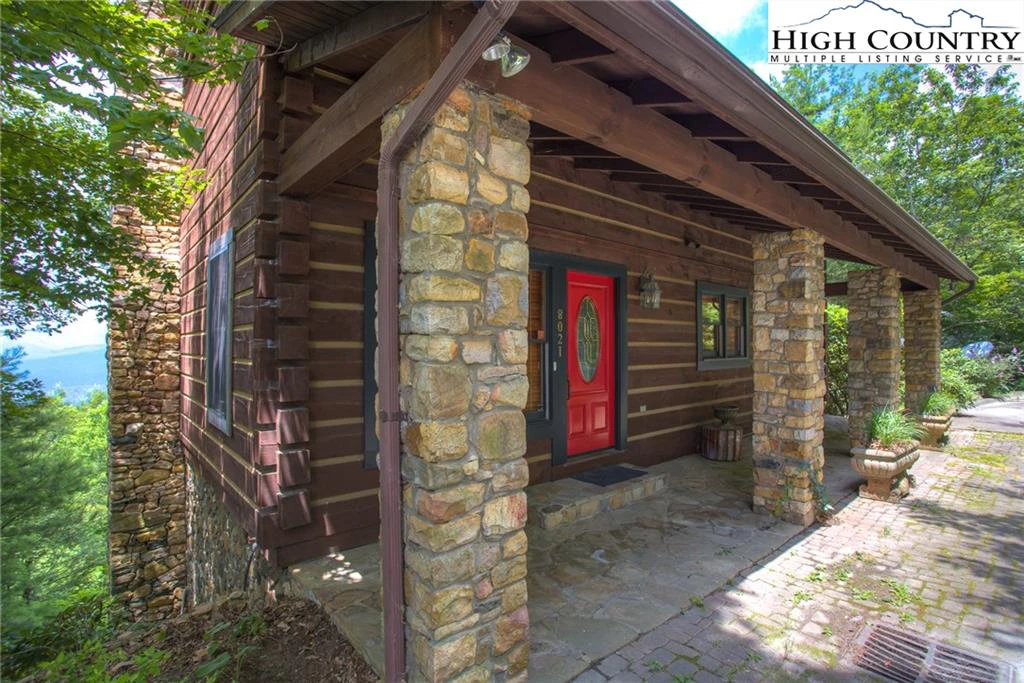 Image number 12 for the current listing