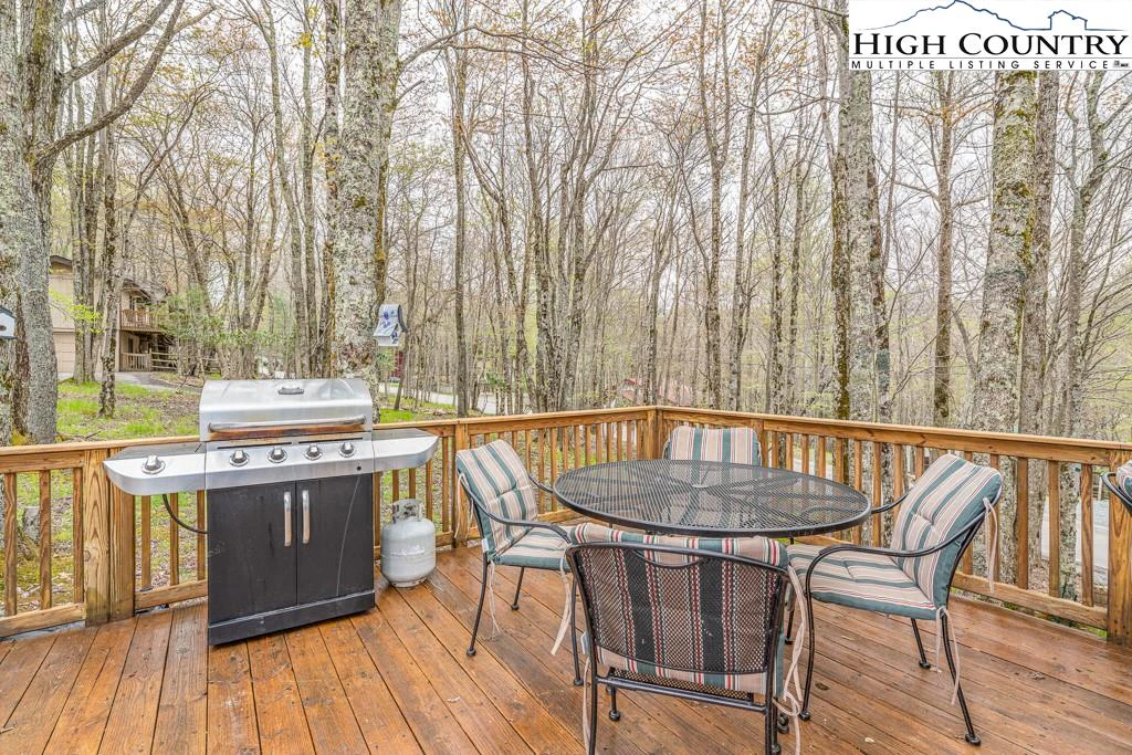 Image number 12 for the current listing