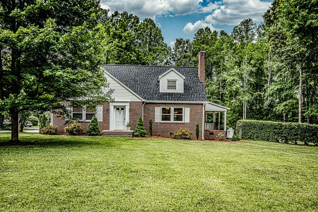 Image number 1 for the current listing