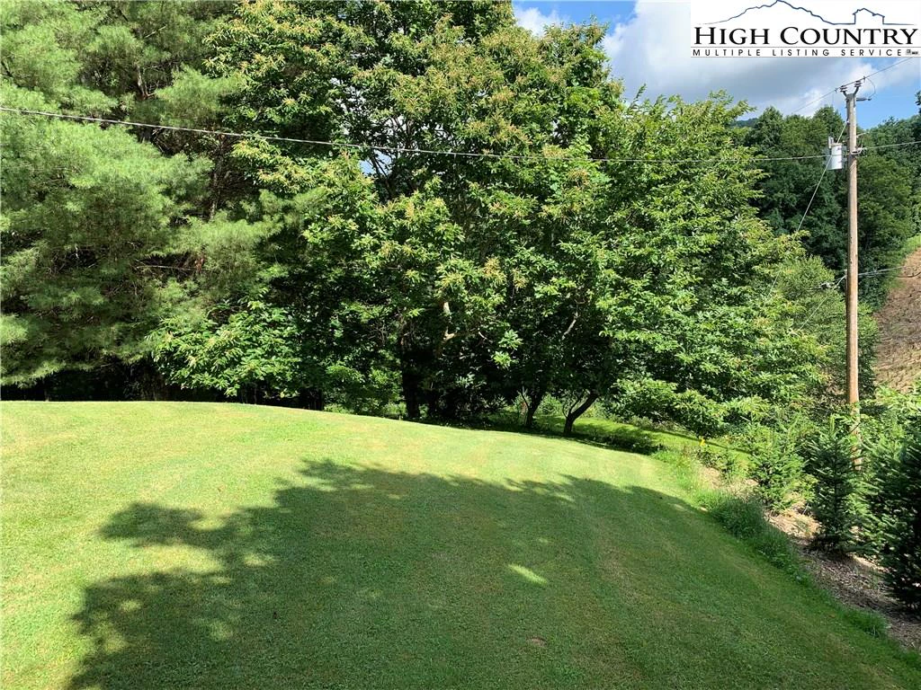 Image number 19 for the current listing