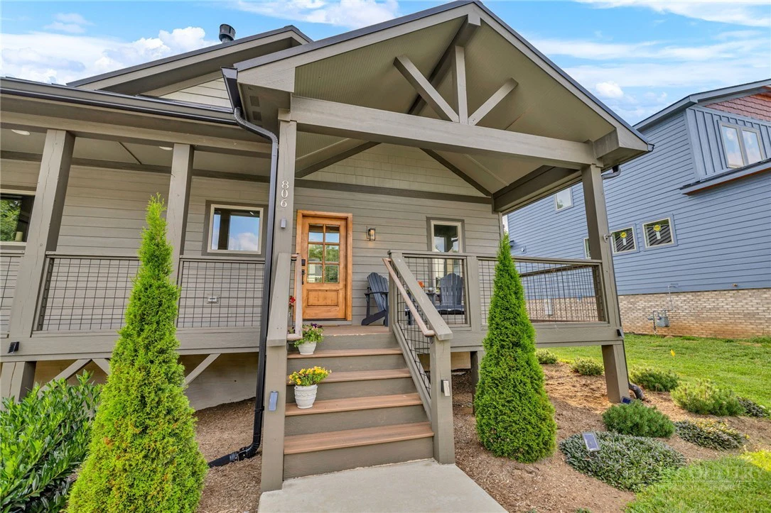 Image number 9 for the current listing