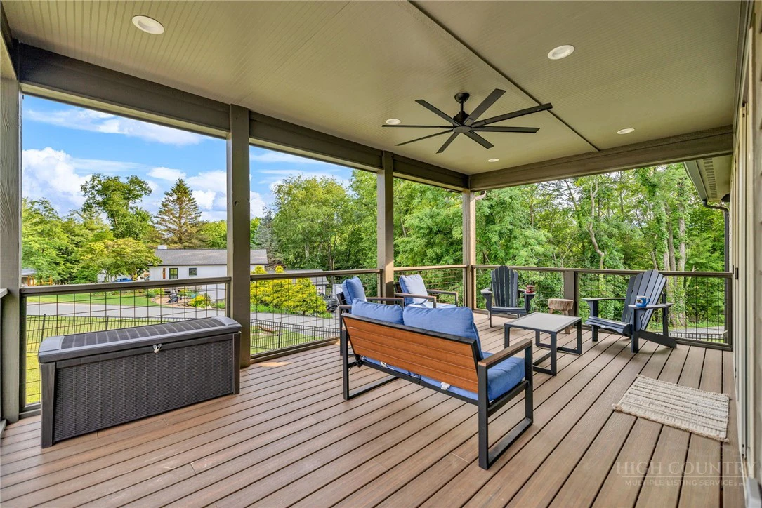Image number 12 for the current listing