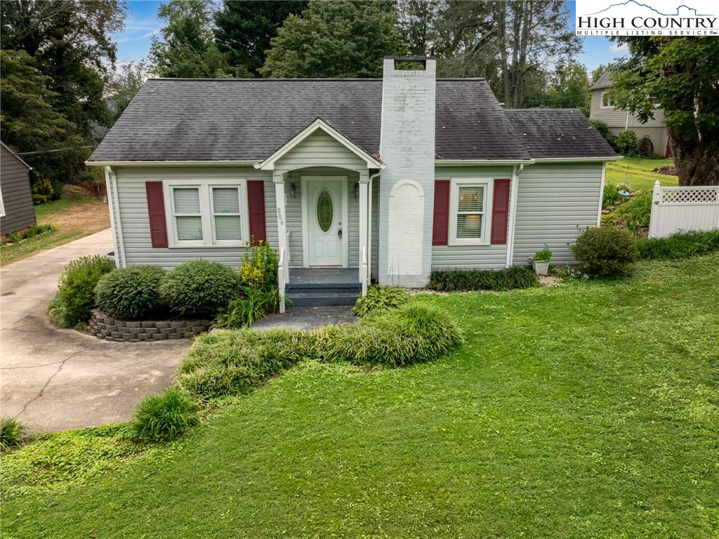 Image number 1 for the current listing